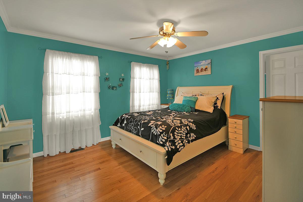 ESTATES AT BROOKSIDE - Residential