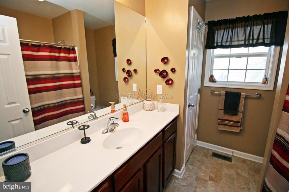 AMBER RIDGE - Residential