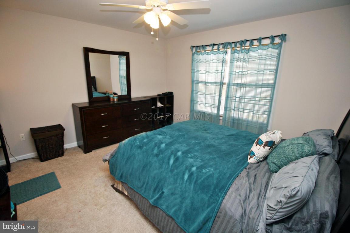 AMBER RIDGE - Residential