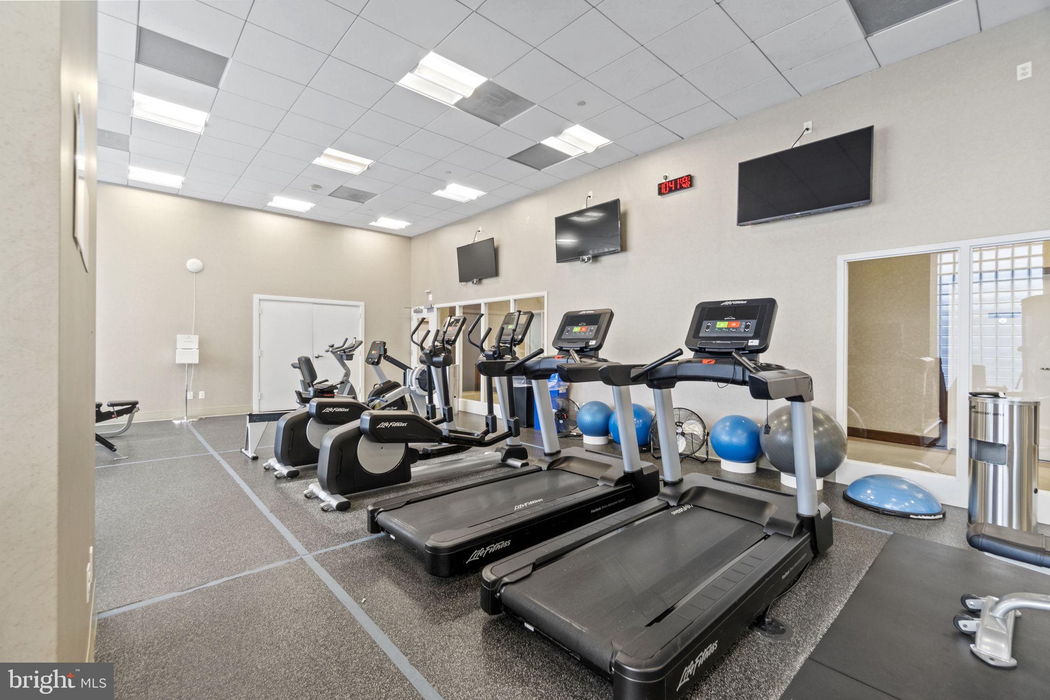 THE PHOENIX CONDOMINIUMS - Residential Lease