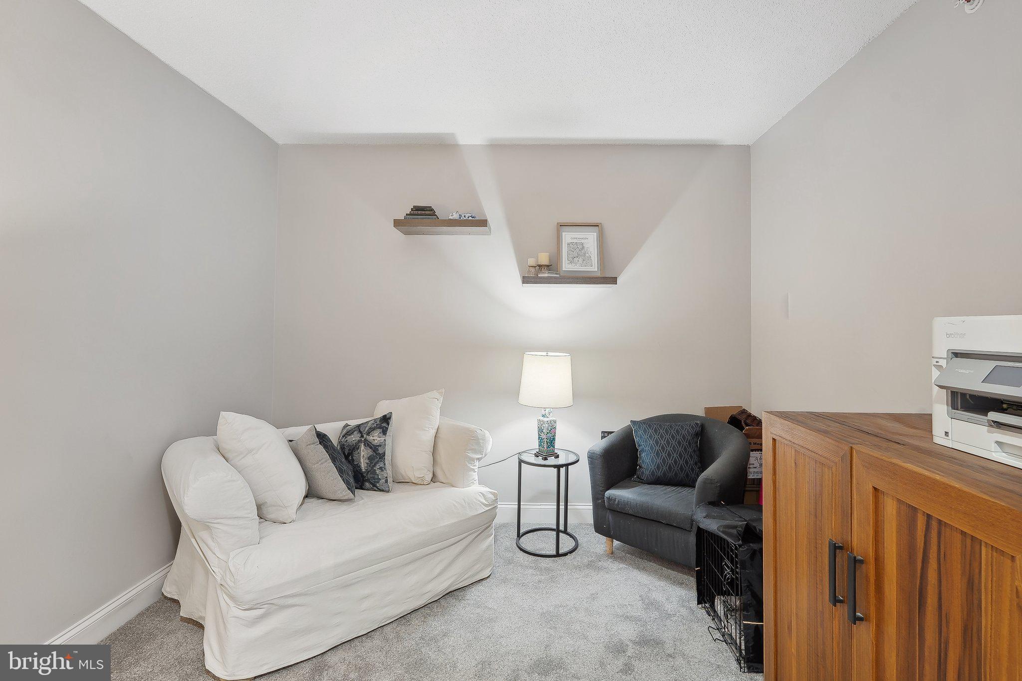 THE PHOENIX CONDOMINIUMS - Residential Lease