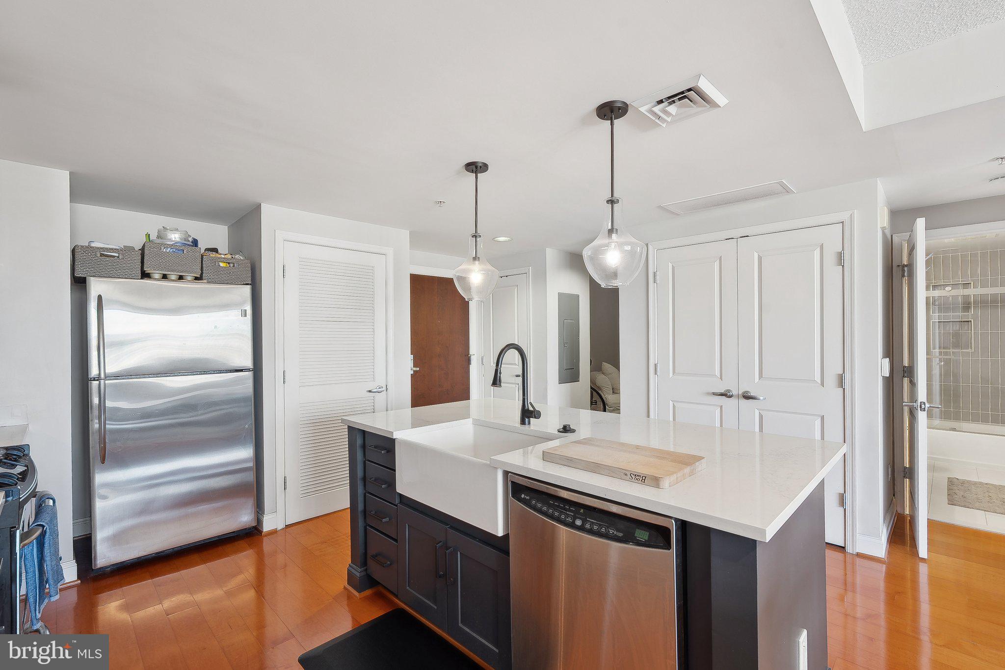 THE PHOENIX CONDOMINIUMS - Residential Lease