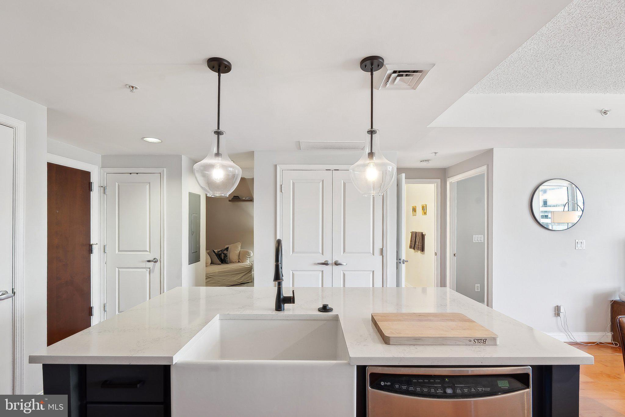 THE PHOENIX CONDOMINIUMS - Residential Lease