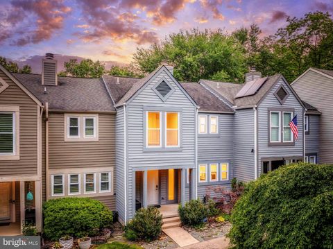 2066 LAKE AUDUBON COURT RESTON VA 20191