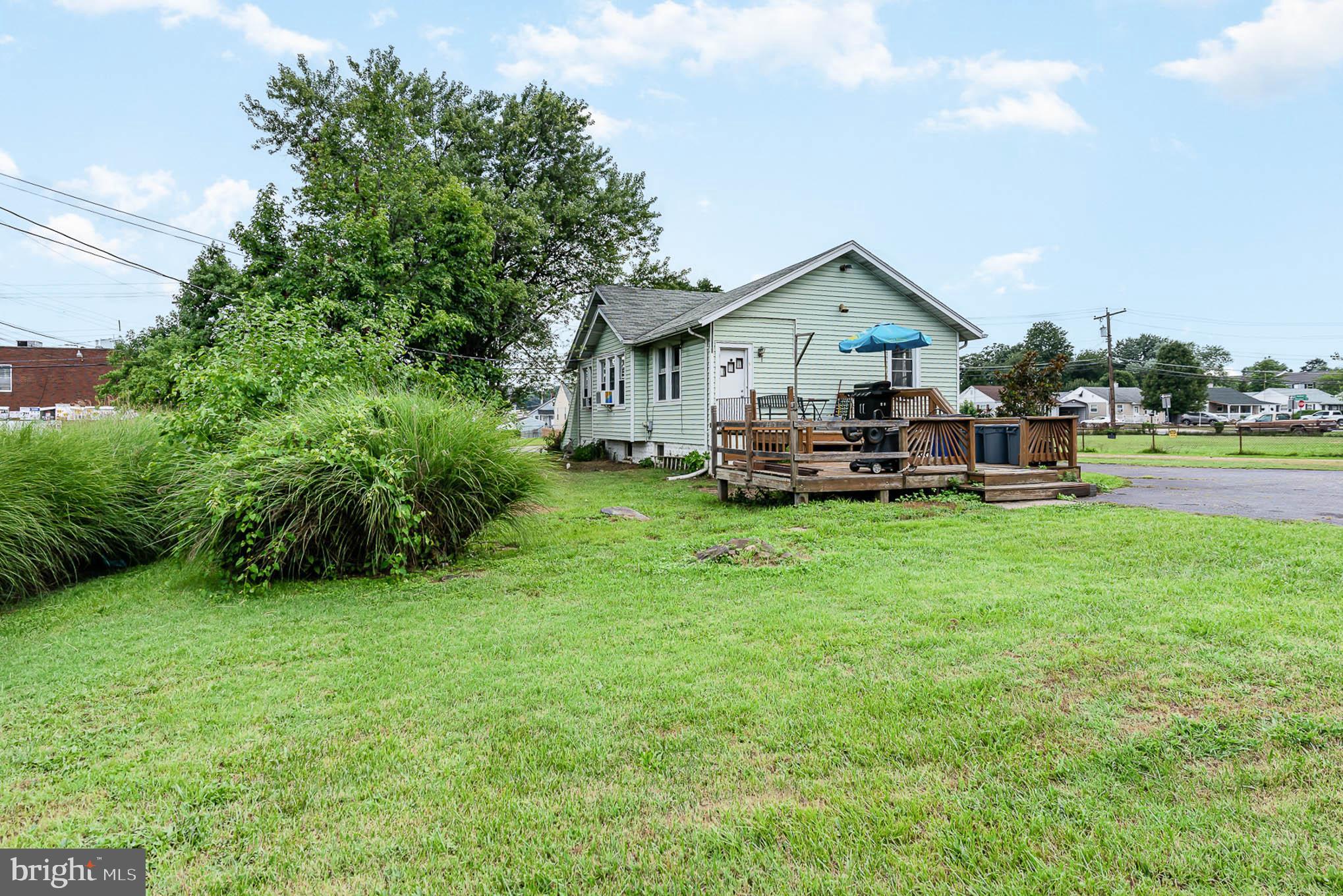 MIDDLE RIVER - Residential