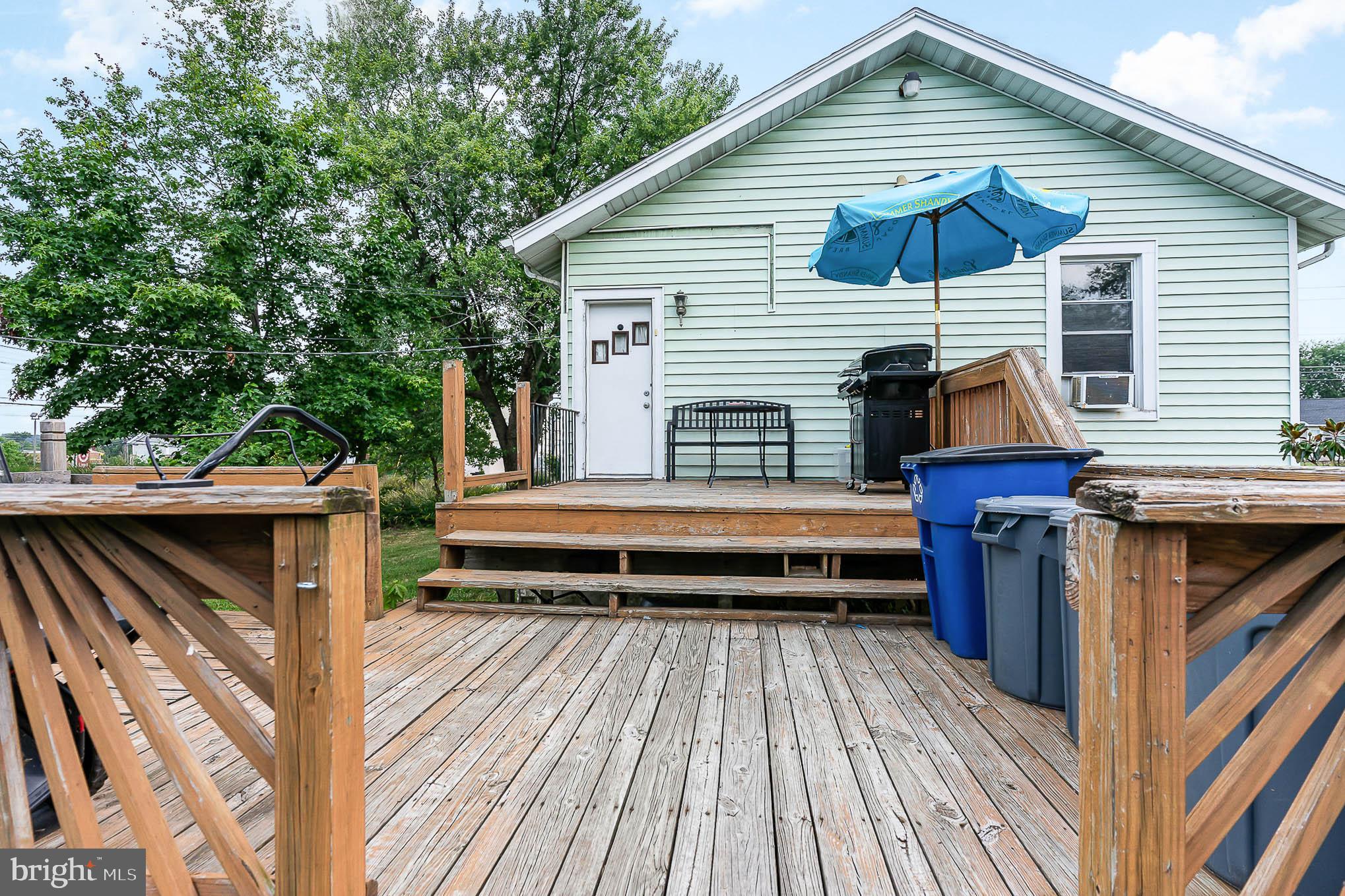 MIDDLE RIVER - Residential