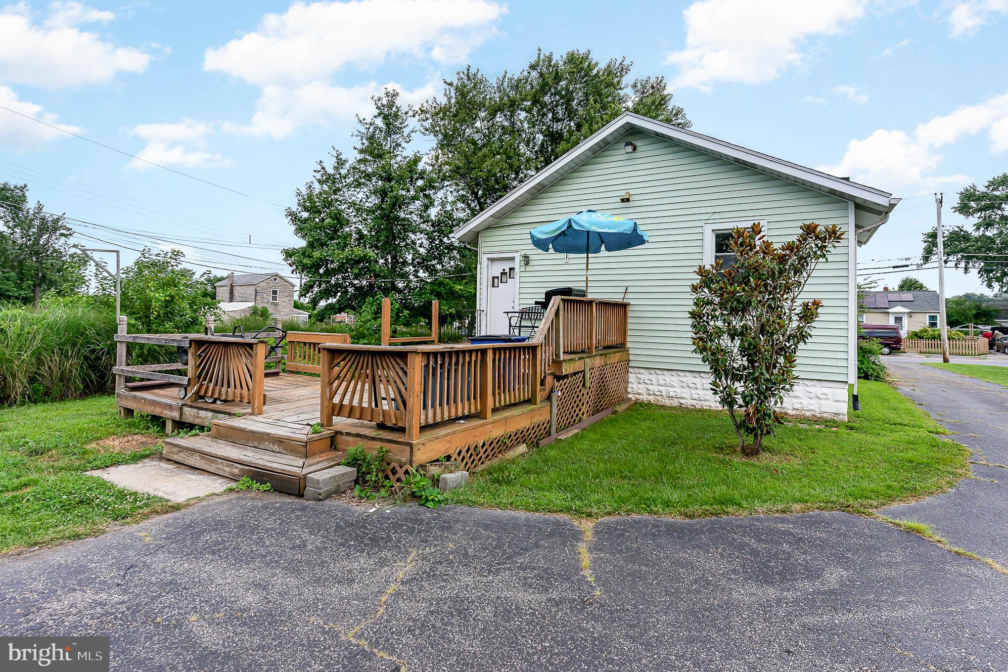 MIDDLE RIVER - Residential