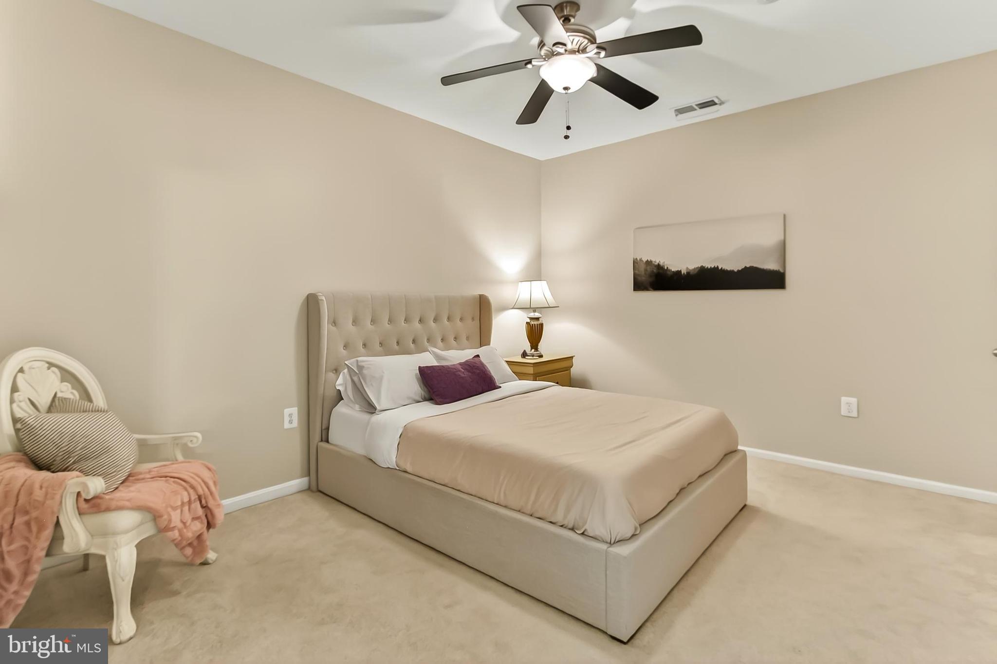 MARQUIS AT VIENNA STATION - Residential