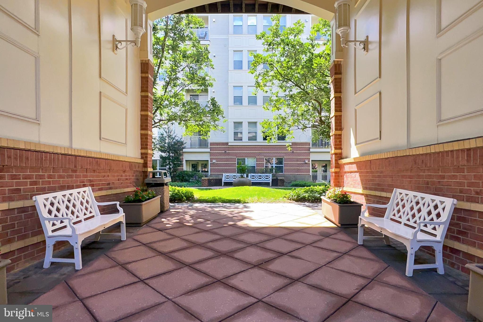 MARQUIS AT VIENNA STATION - Residential