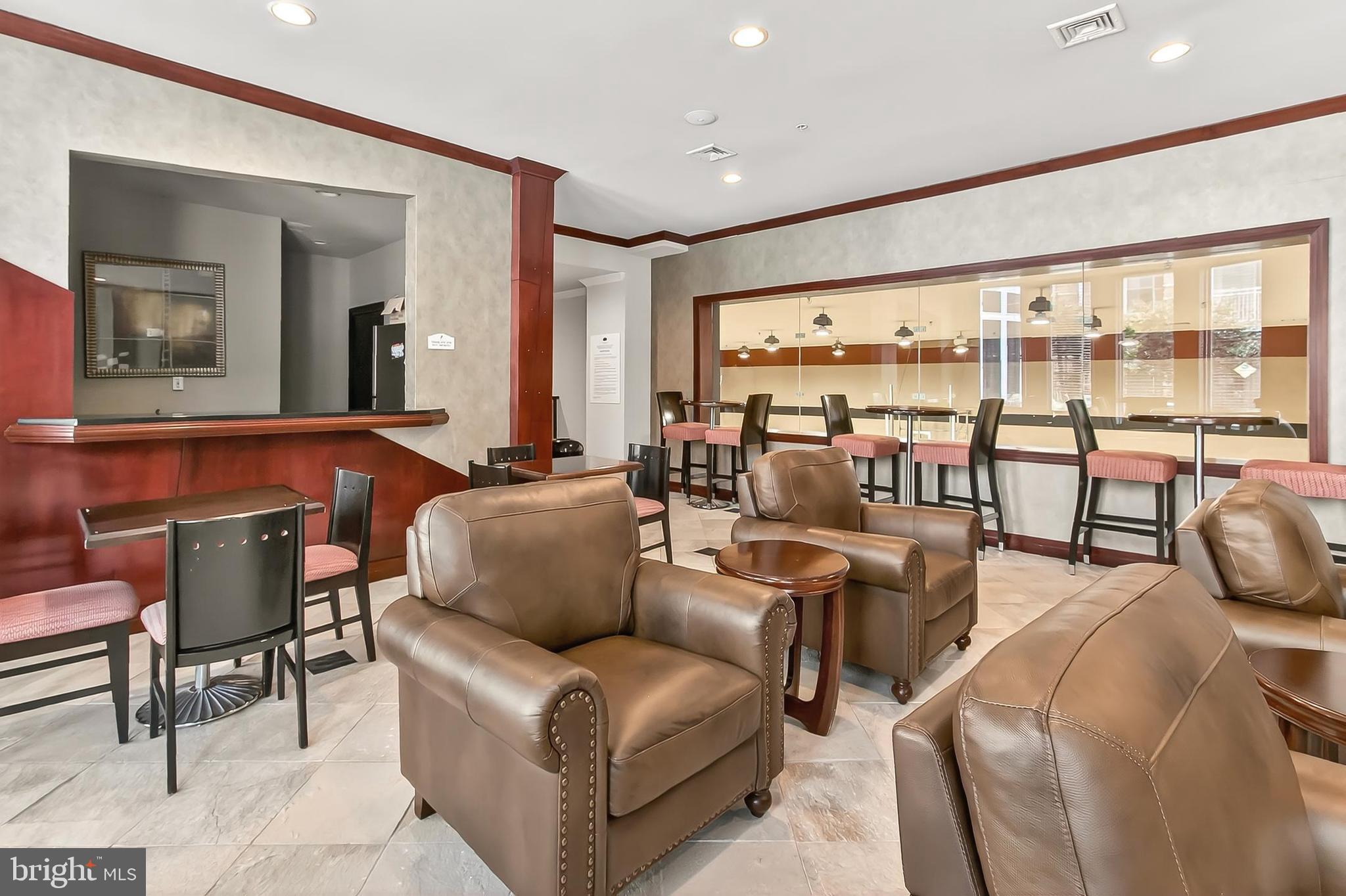 MARQUIS AT VIENNA STATION - Residential