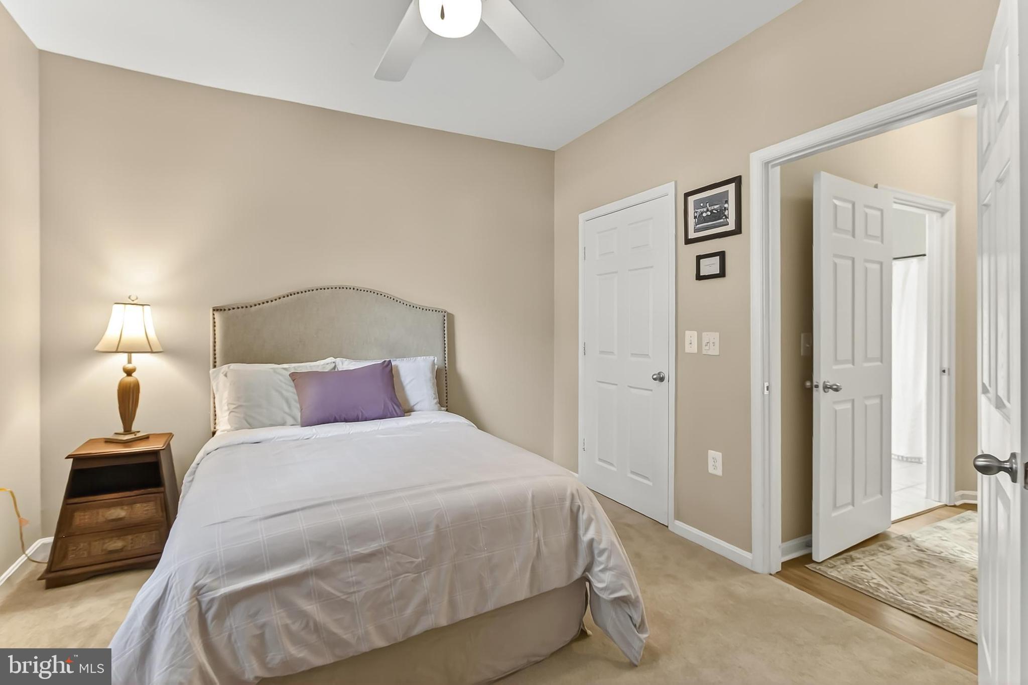 MARQUIS AT VIENNA STATION - Residential