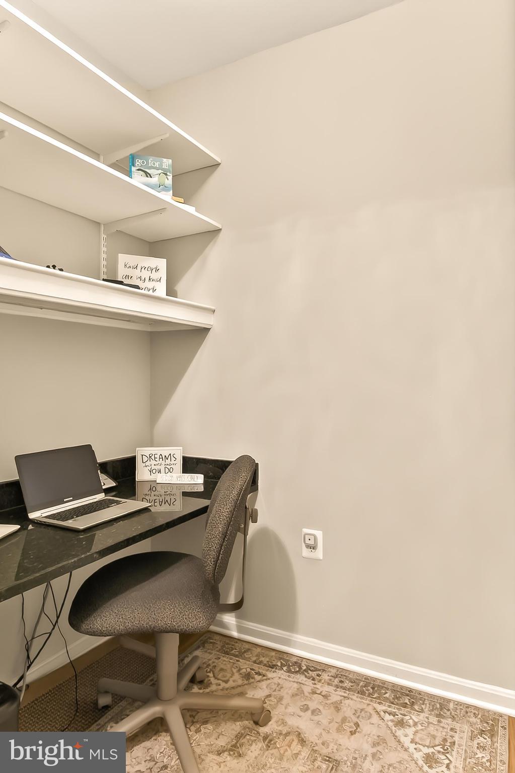 MARQUIS AT VIENNA STATION - Residential