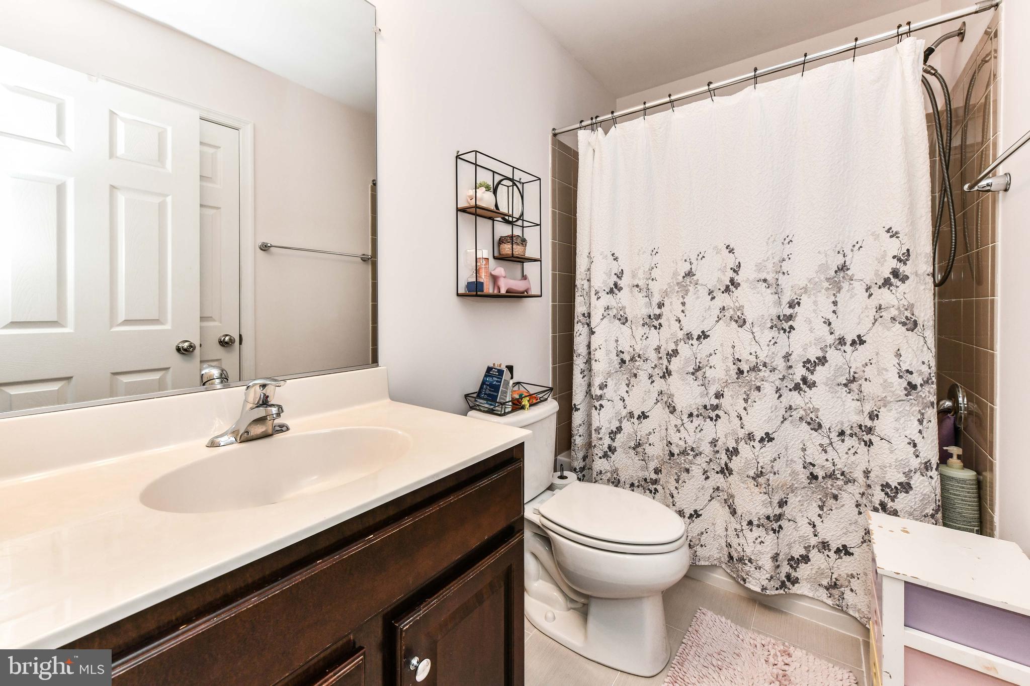 OAKLAWN - Residential Lease