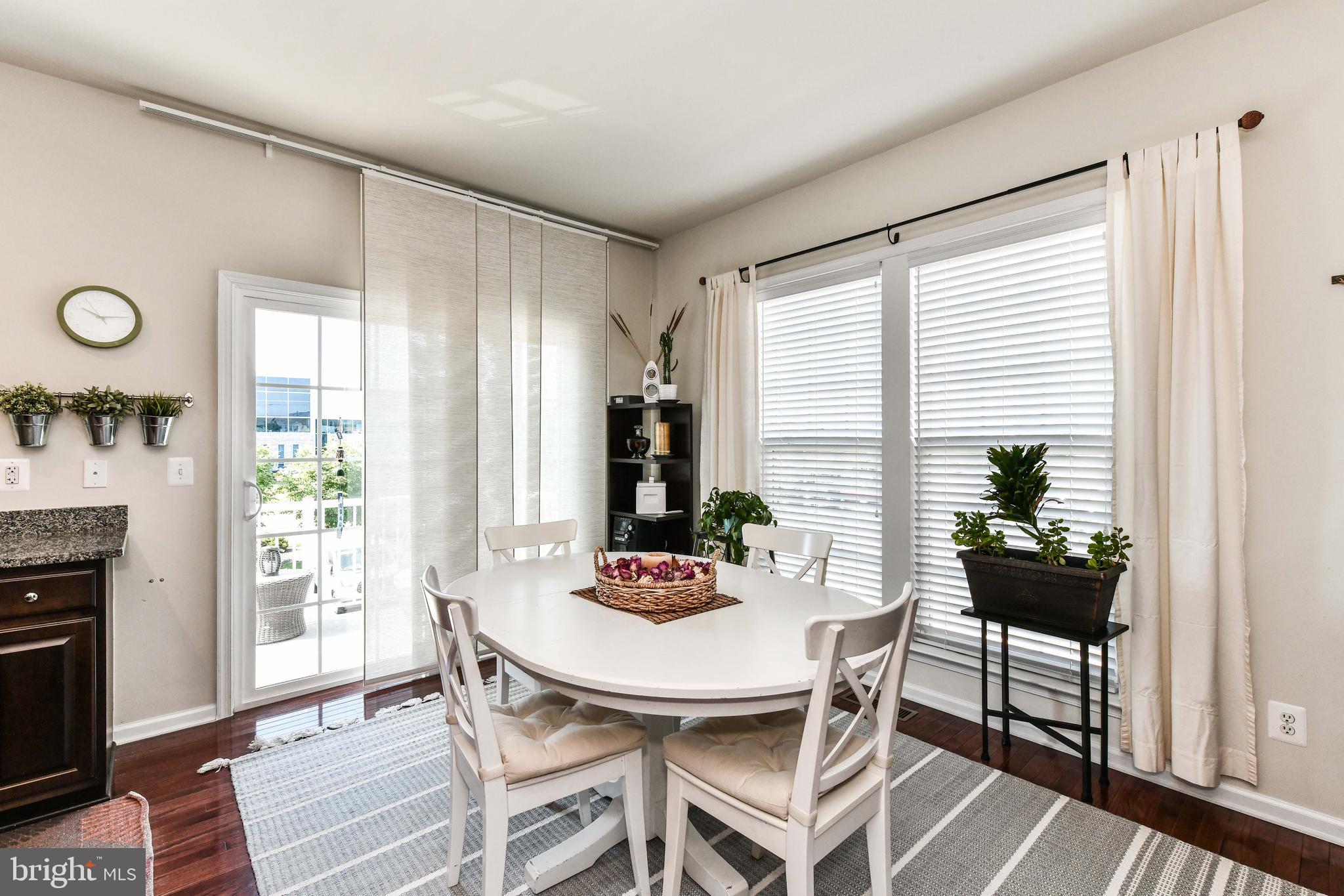 OAKLAWN - Residential Lease