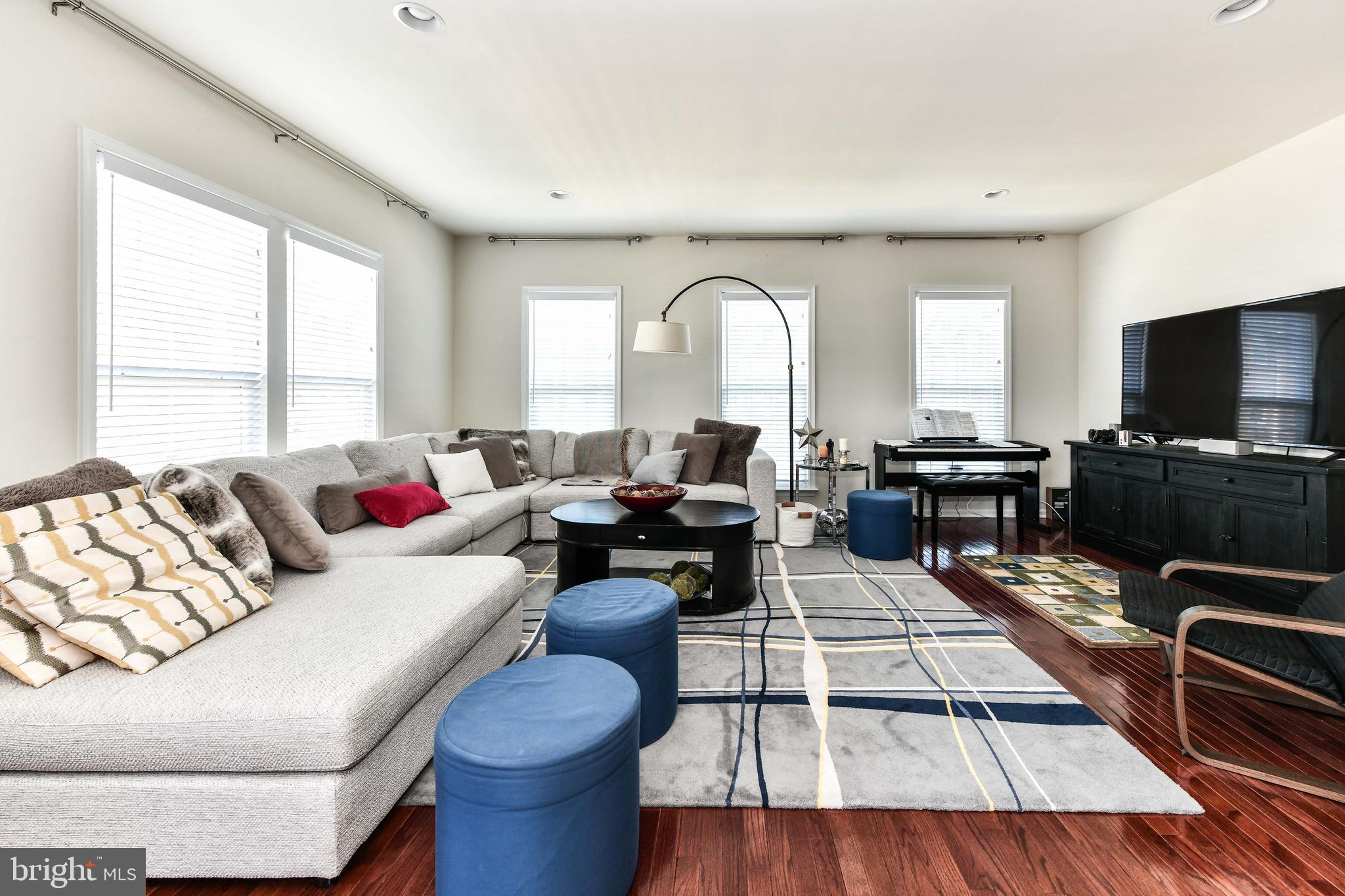 OAKLAWN - Residential Lease