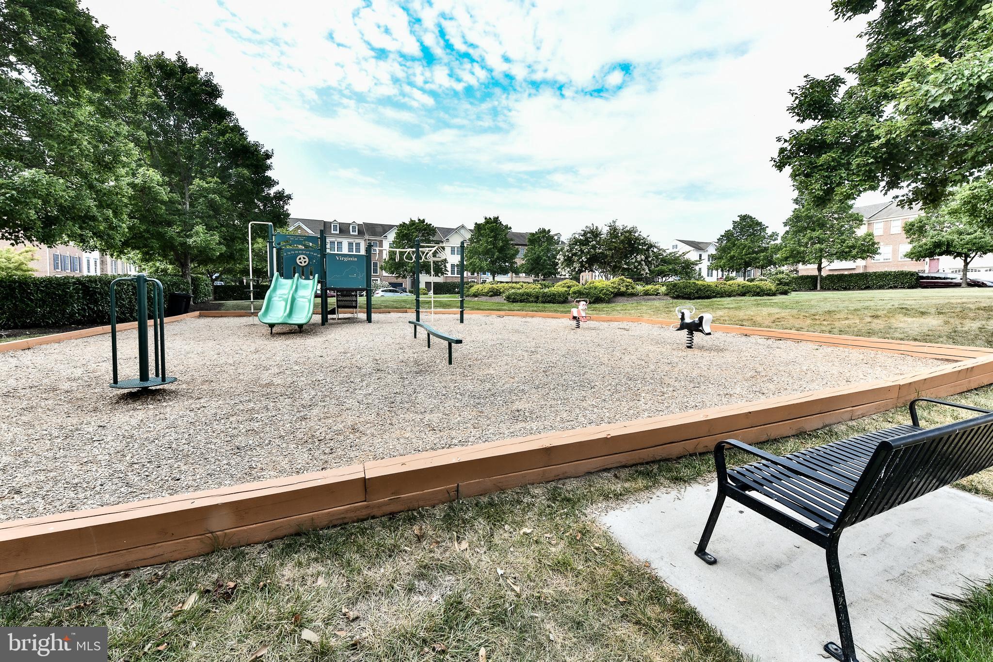 OAKLAWN - Residential Lease