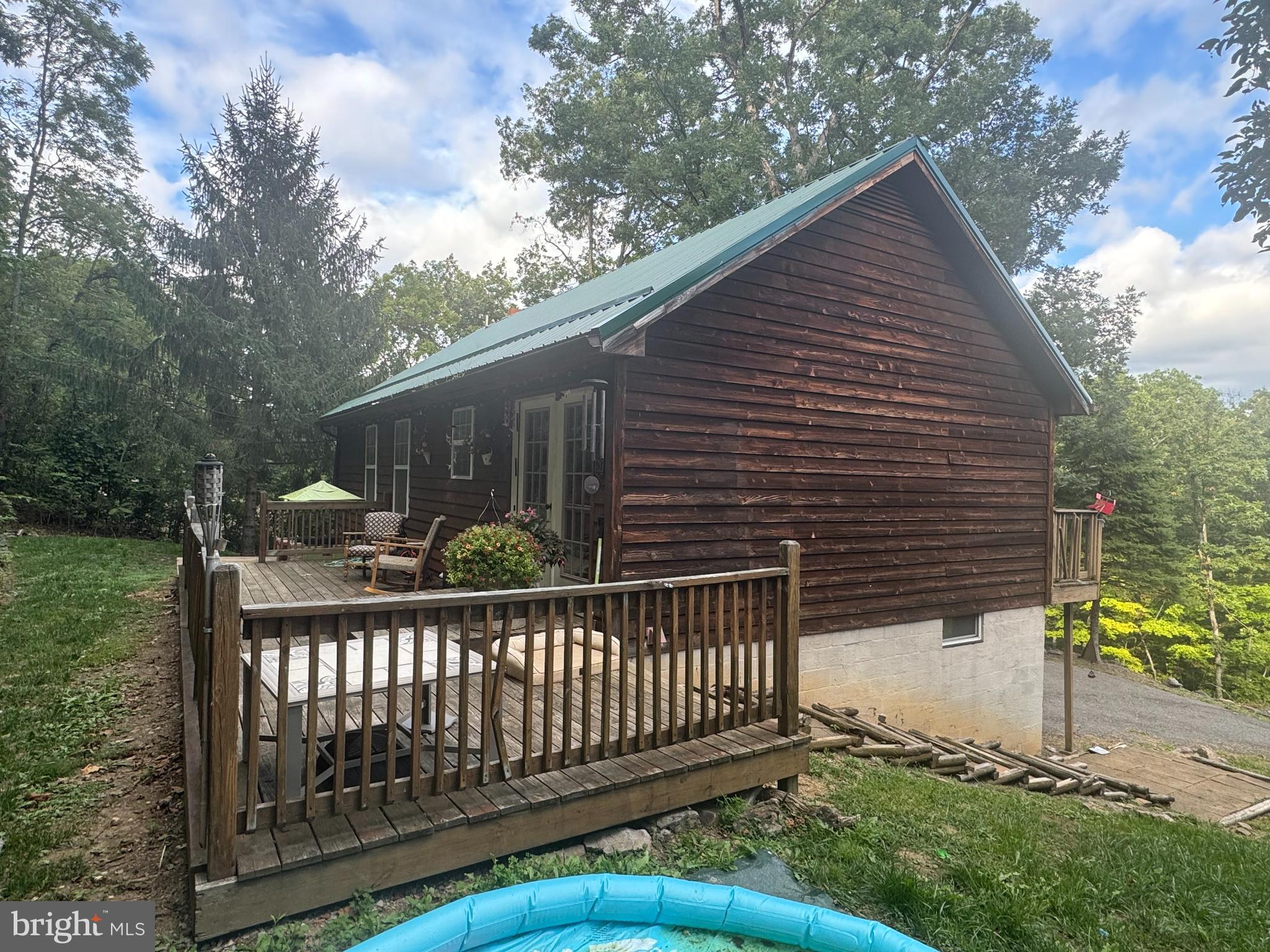 SHERWOOD ACRES - Residential