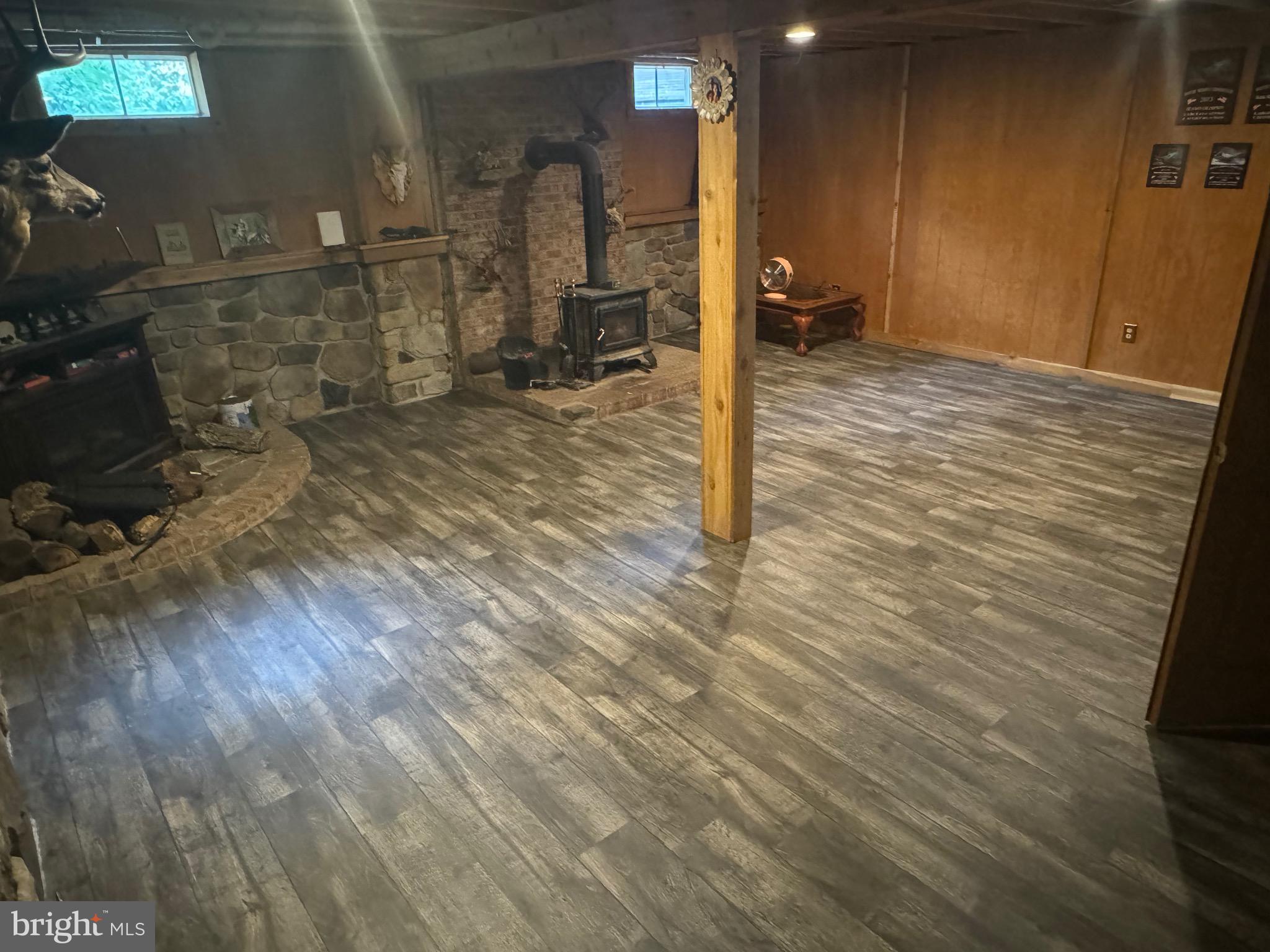 SHERWOOD ACRES - Residential