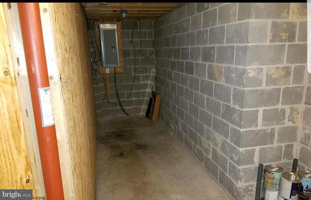 SHERWOOD ACRES - Residential