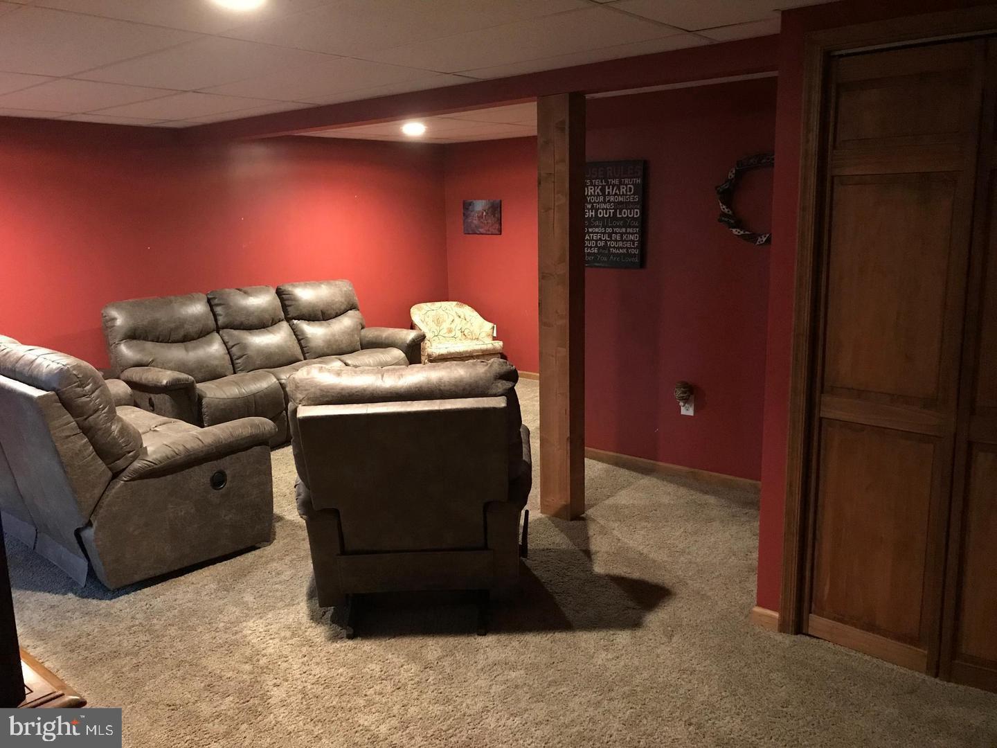 SHERWOOD ACRES - Residential