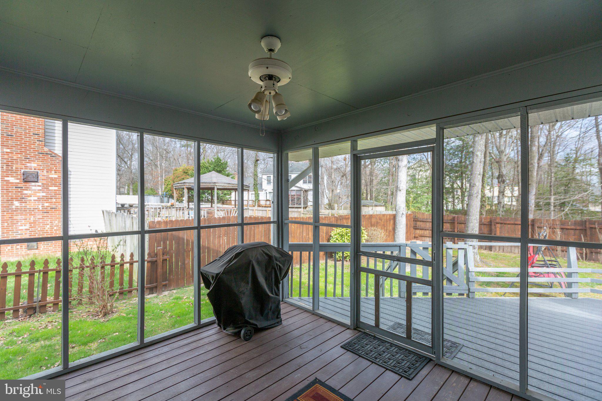 LEAVELLS CROSSING - Residential