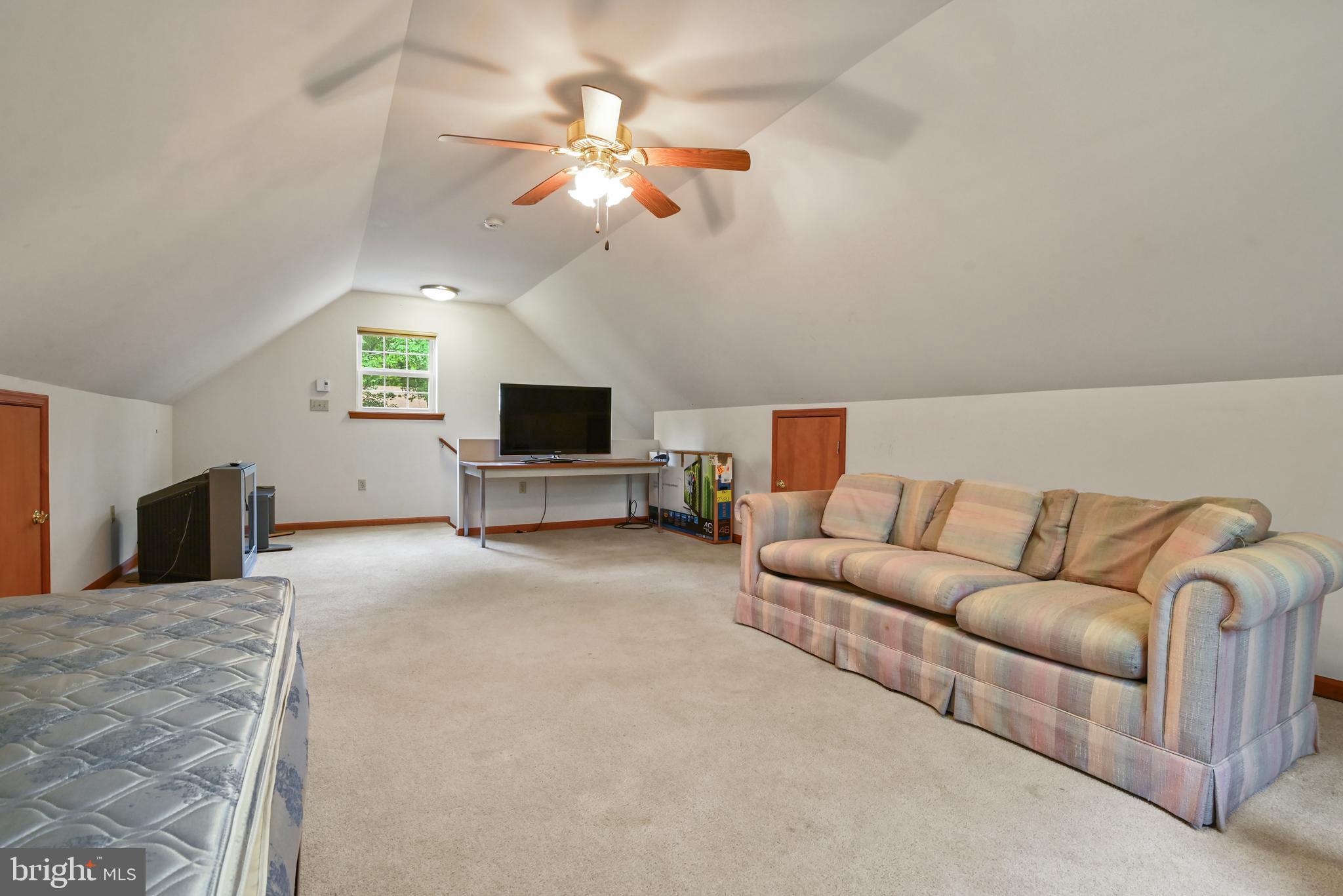 PLEASANT VALLEY WEST - Residential