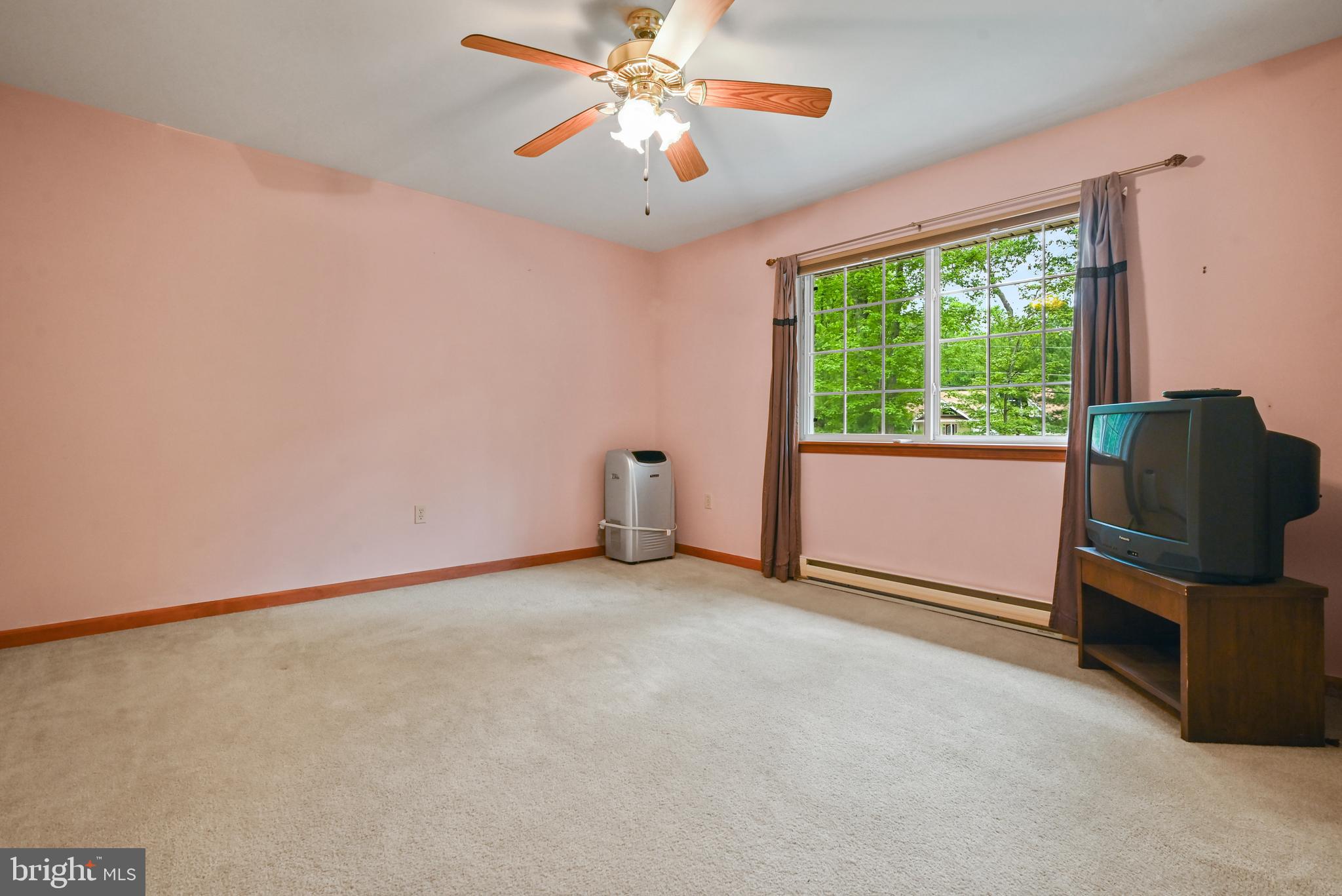 PLEASANT VALLEY WEST - Residential