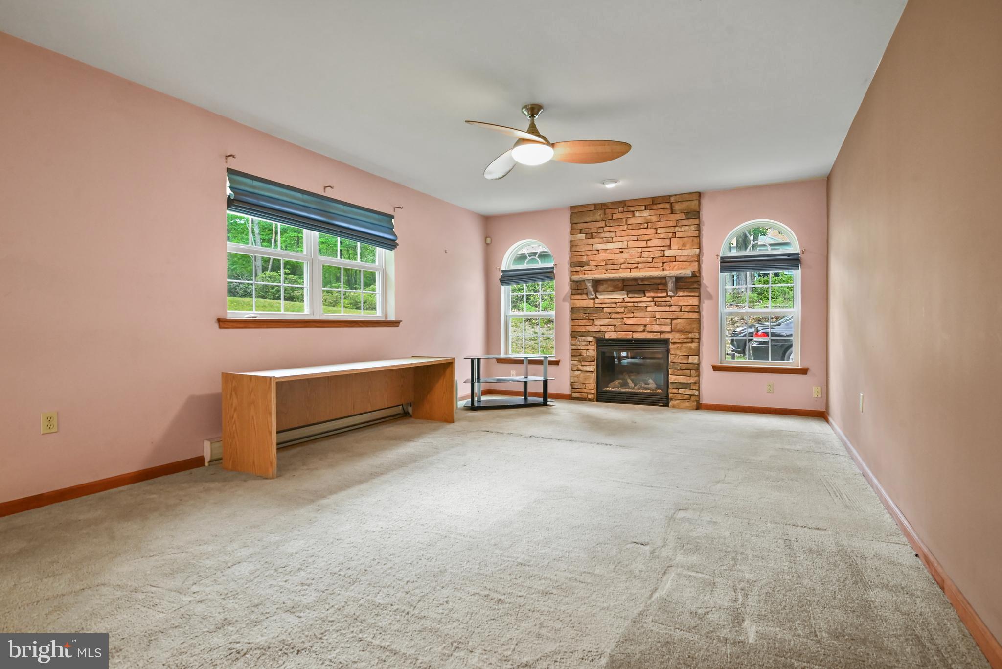 PLEASANT VALLEY WEST - Residential