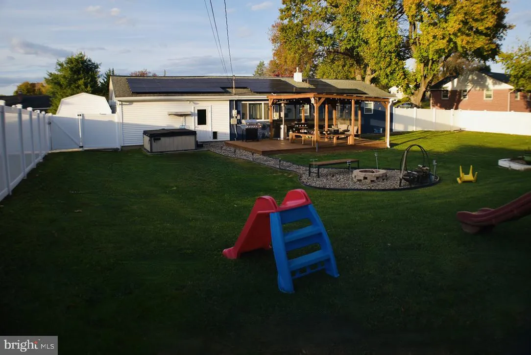 Harrisburg, Pennsylvania 17112, United States, 3 Bedrooms Bedrooms, ,1 BathroomBathrooms,Residential,Coming Soon,238165