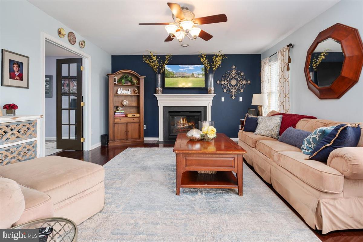 CENTREVILLE - Residential