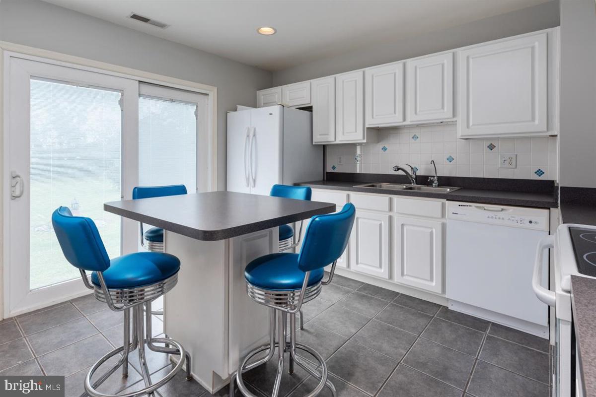 CENTREVILLE - Residential