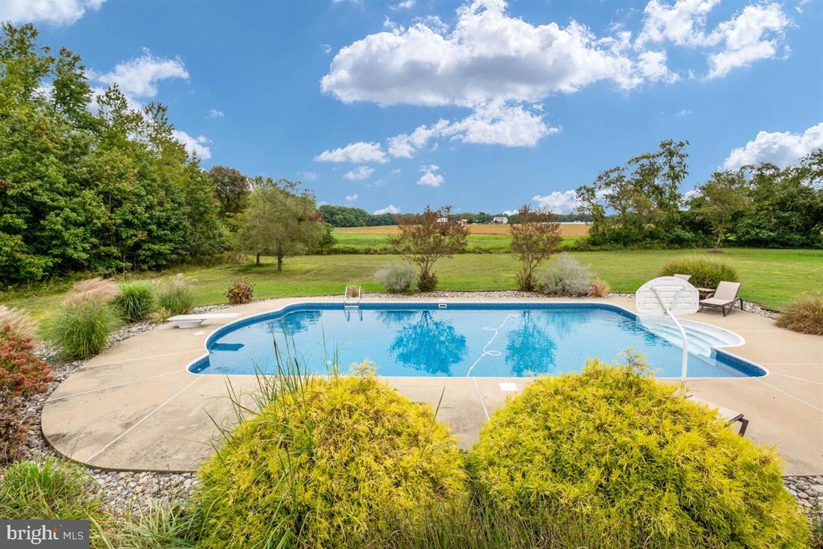 CENTREVILLE - Residential