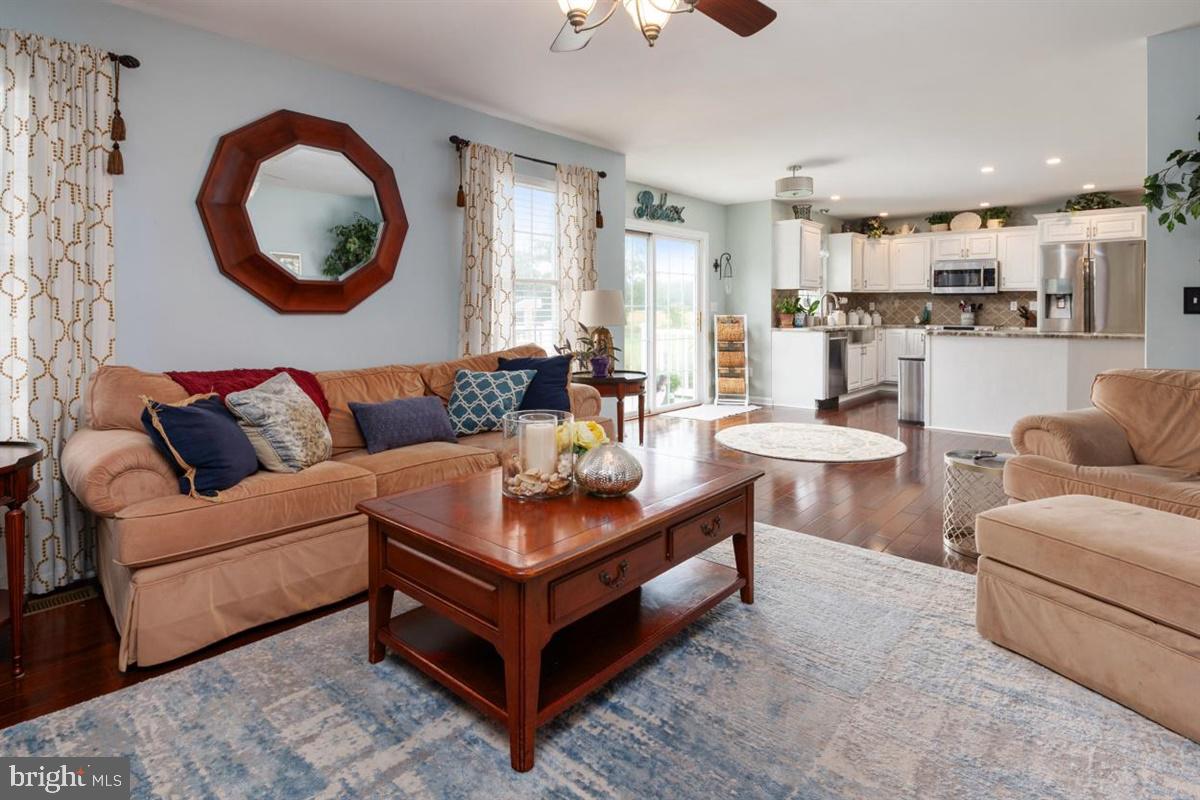 CENTREVILLE - Residential