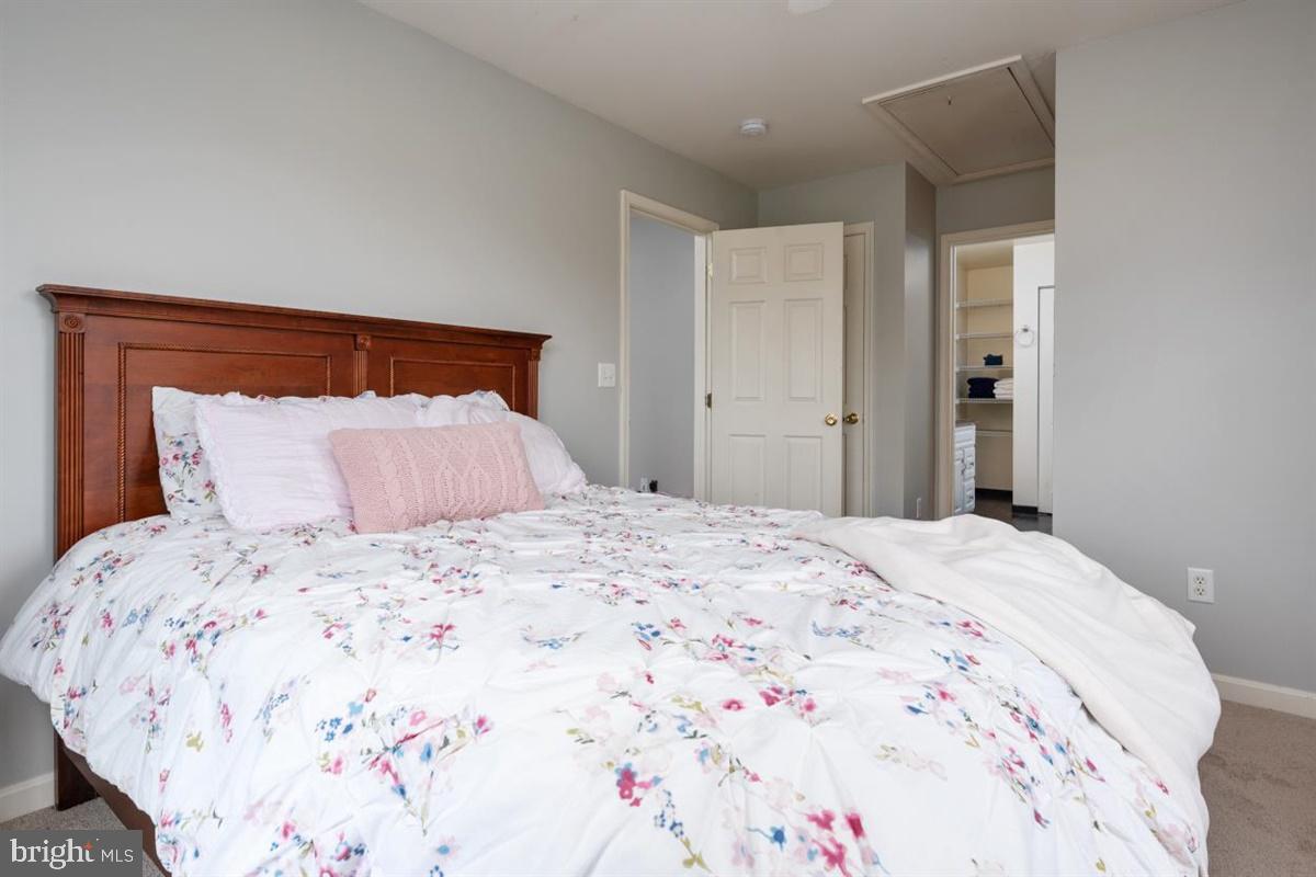 CENTREVILLE - Residential