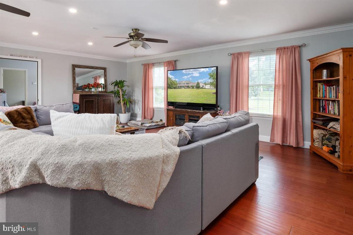 CENTREVILLE - Residential