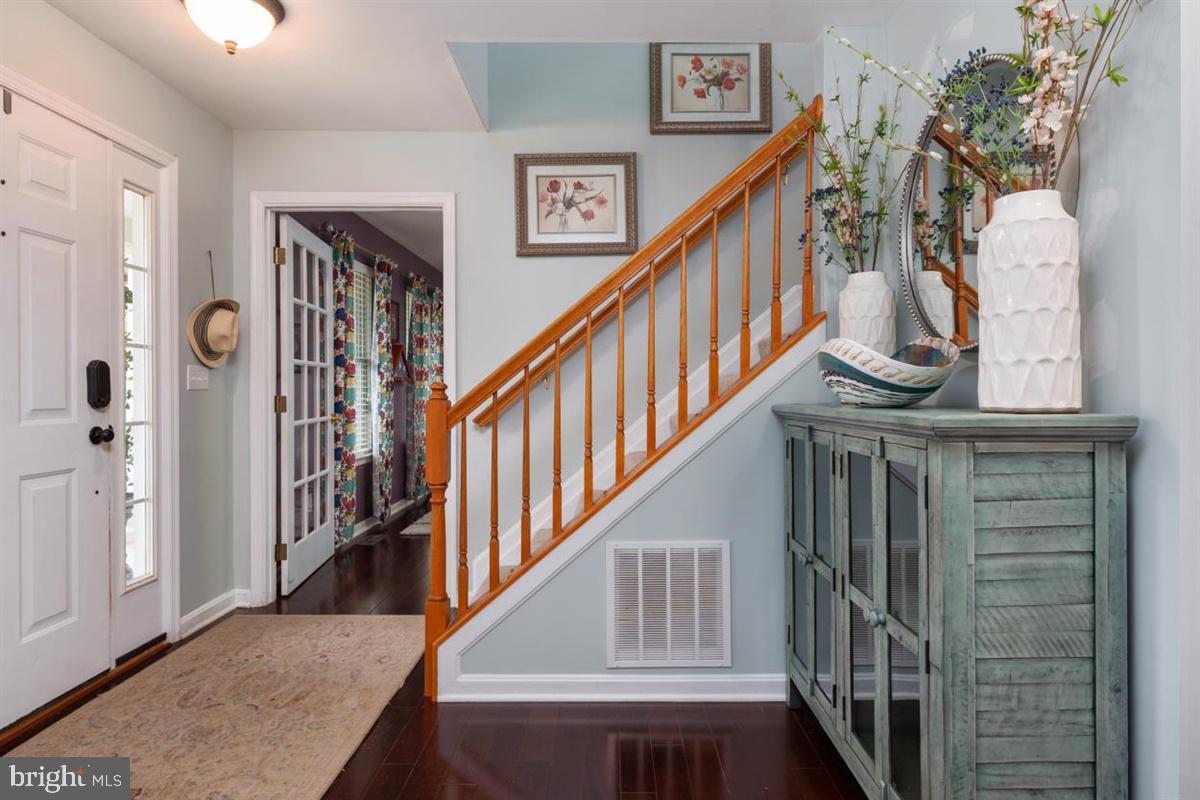 CENTREVILLE - Residential