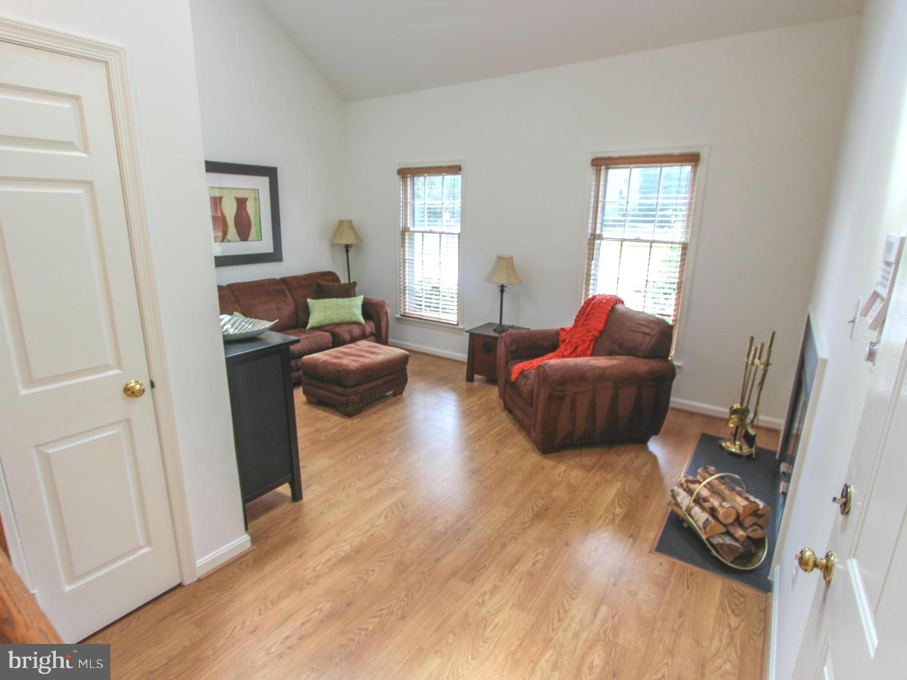 SOUTH KINGS STATION - Residential