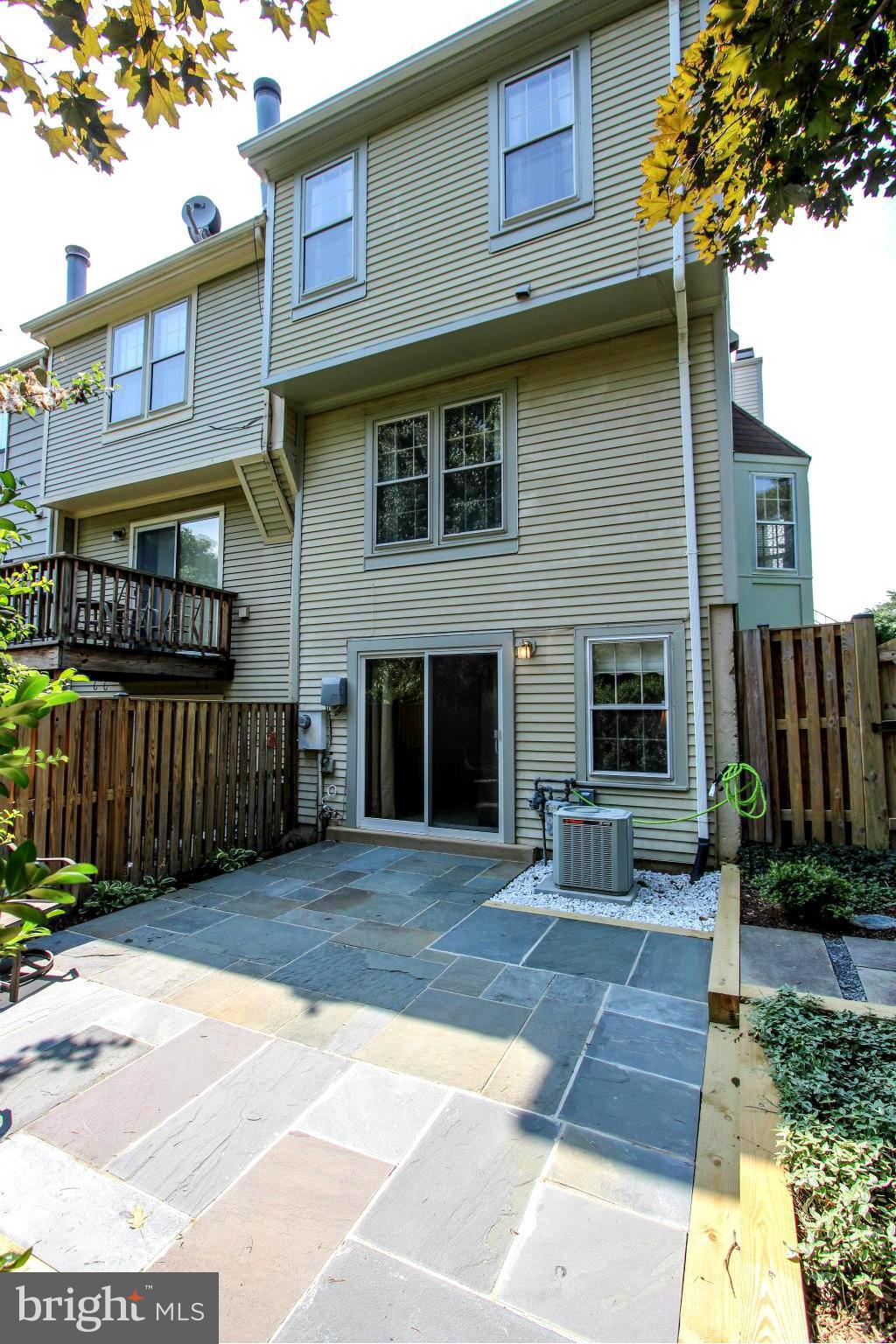 SOUTH KINGS STATION - Residential