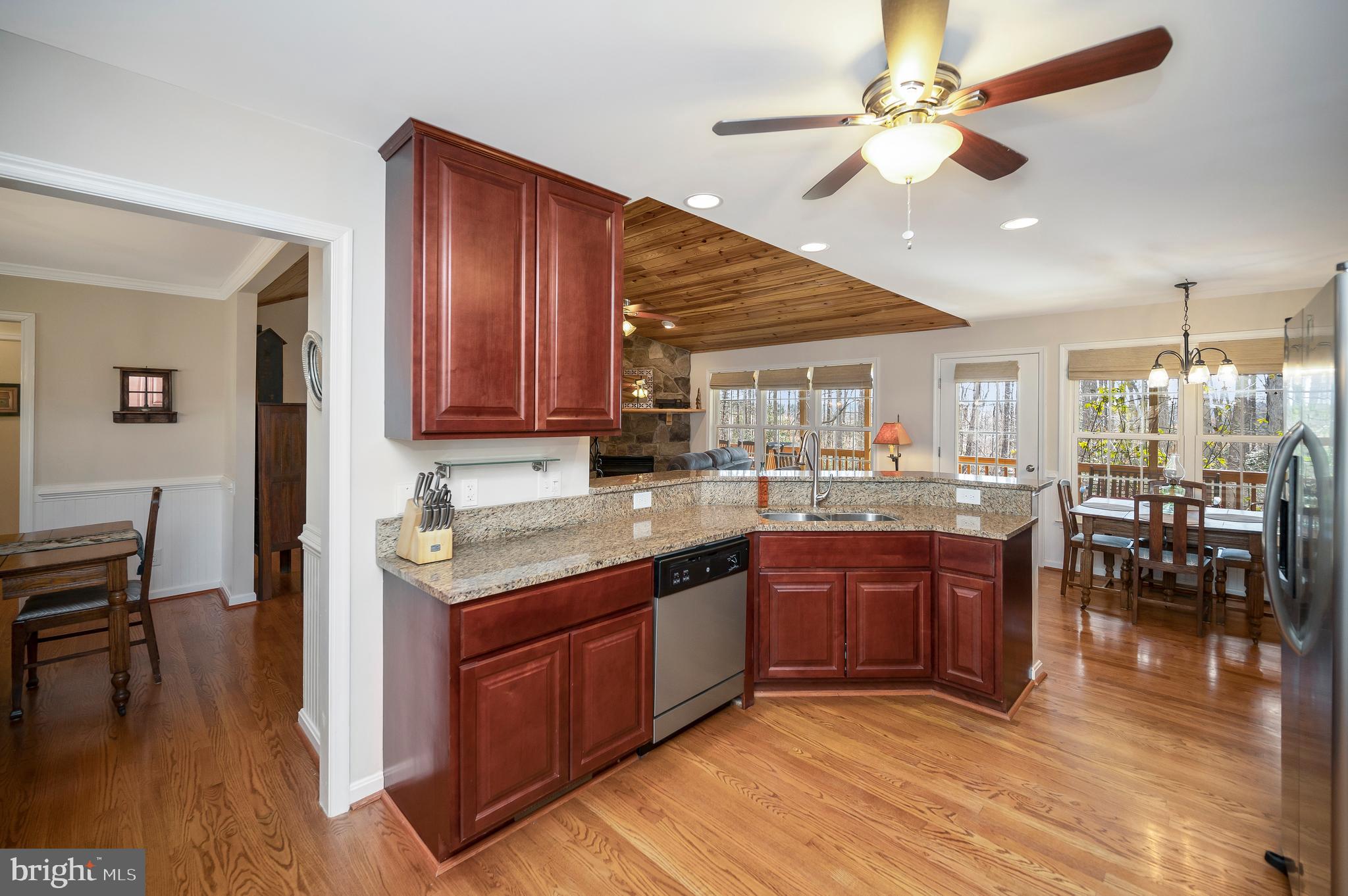 WOODS OF ADDISON - Residential