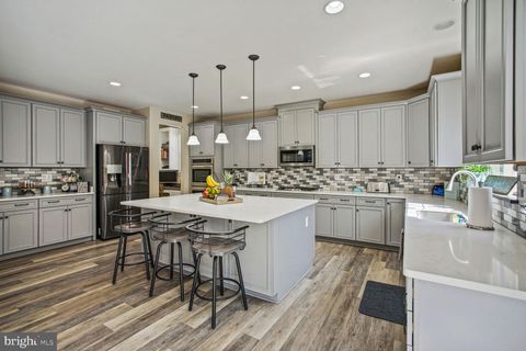 548 GLADIOLA WAY STAFFORD VA 22554