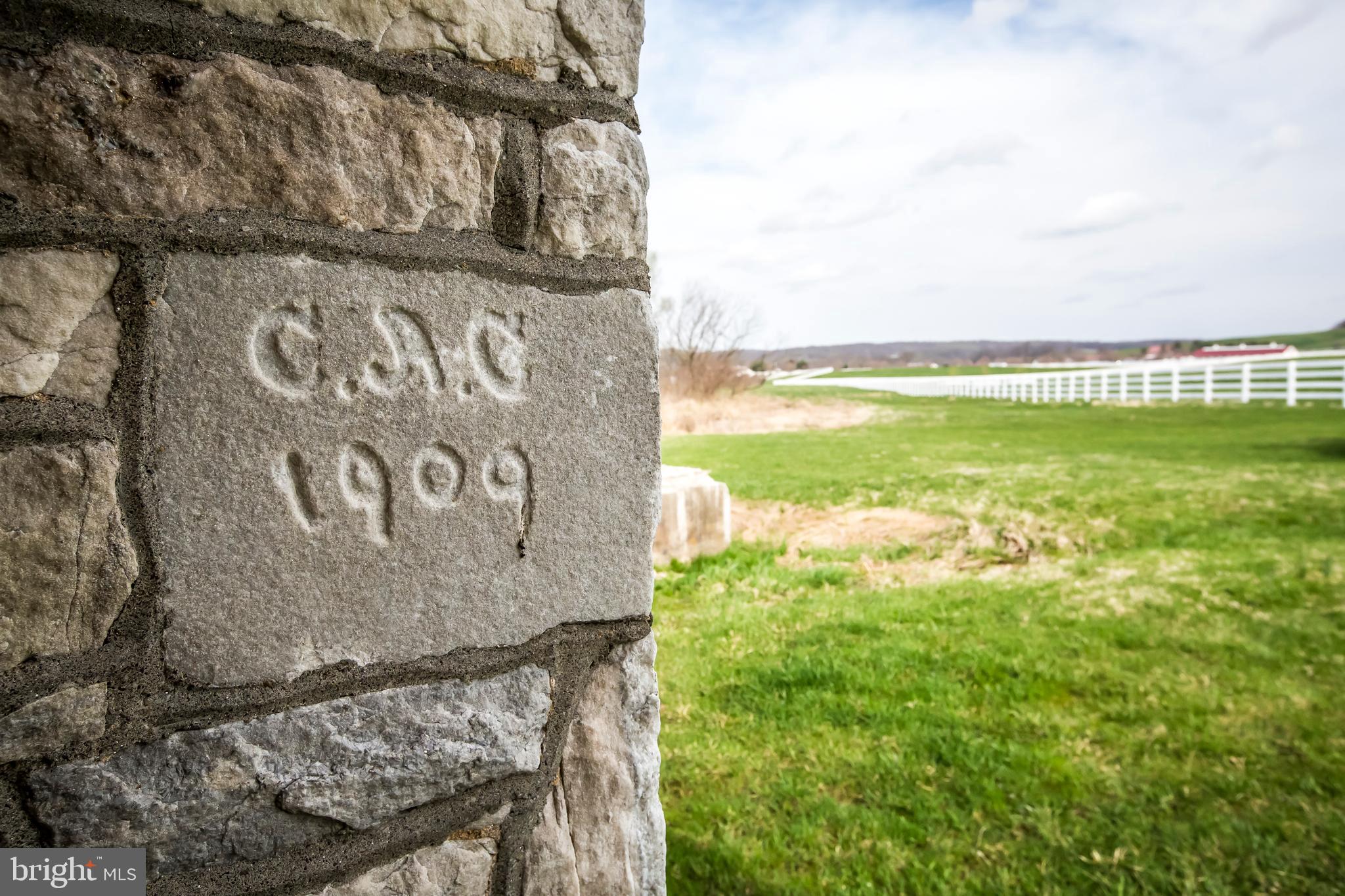 GLYNDON - Residential