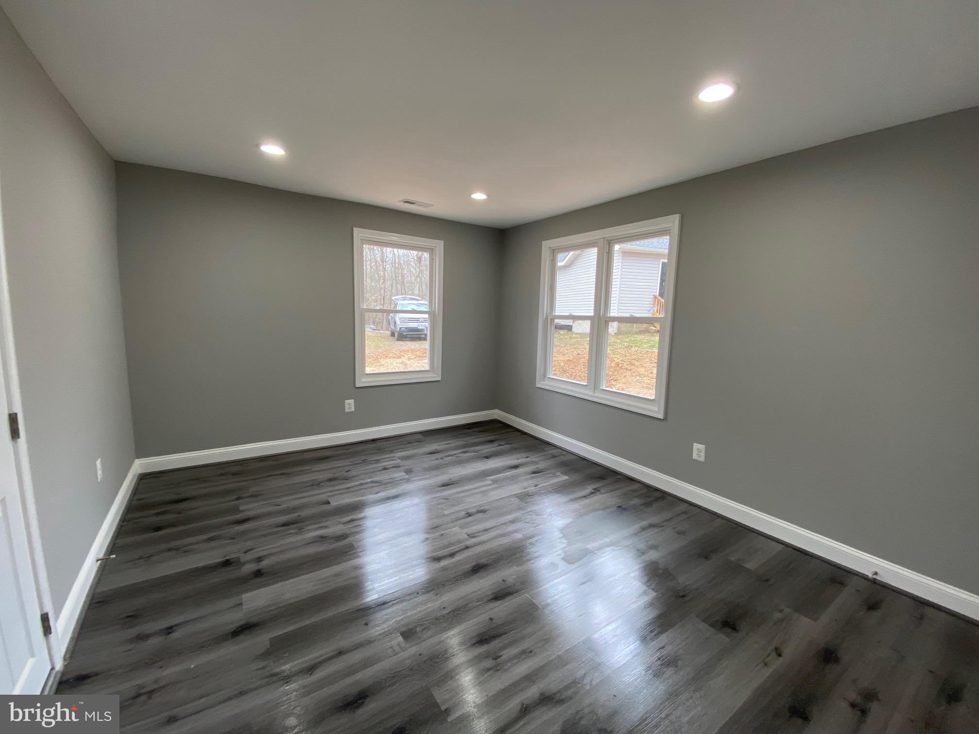 LAKE JACKSON - Residential