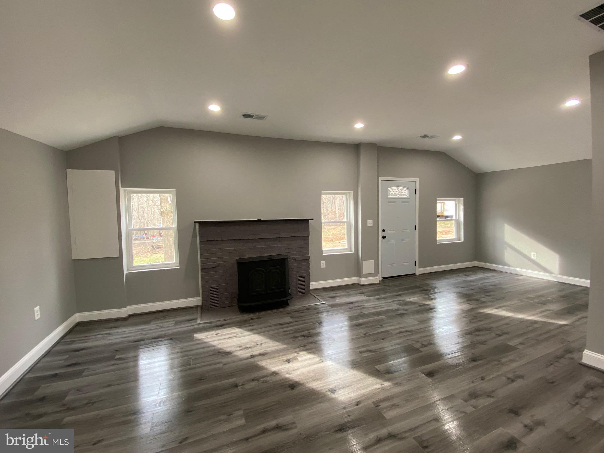 LAKE JACKSON - Residential