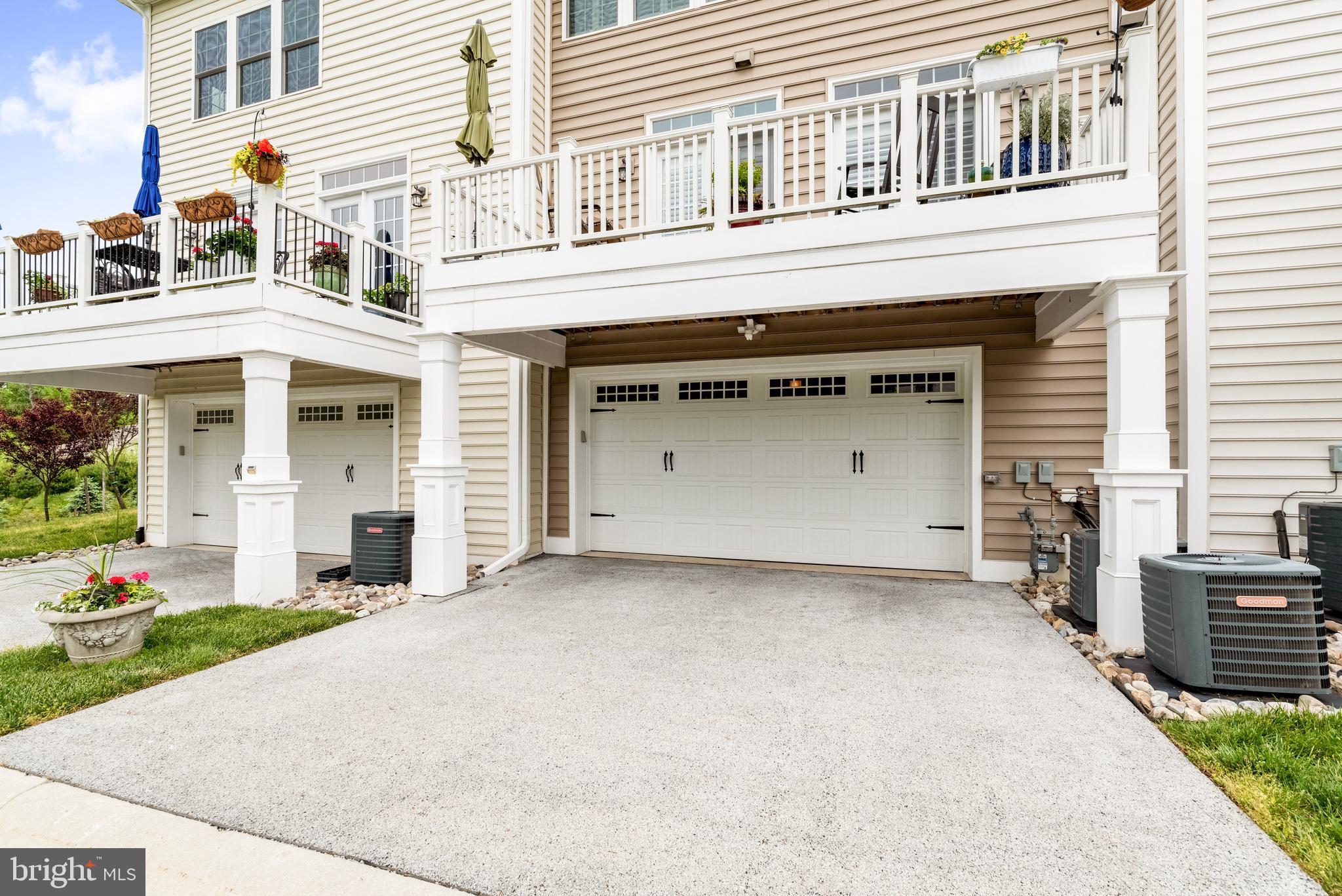 TAYLOR VILLAGE - Residential