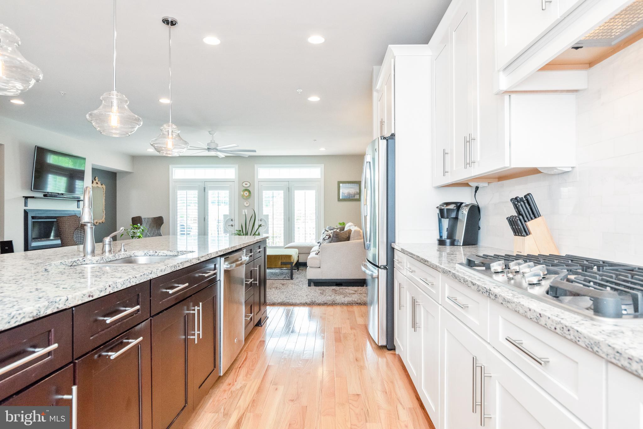 TAYLOR VILLAGE - Residential