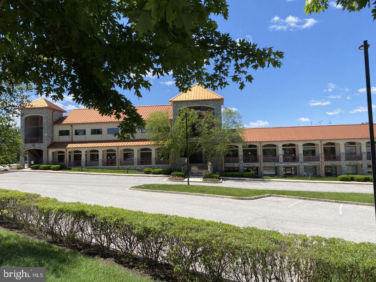 TAYLOR VILLAGE - Residential