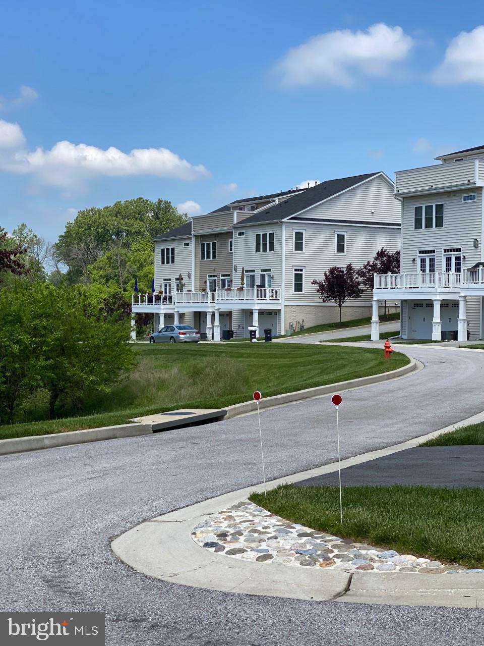 TAYLOR VILLAGE - Residential