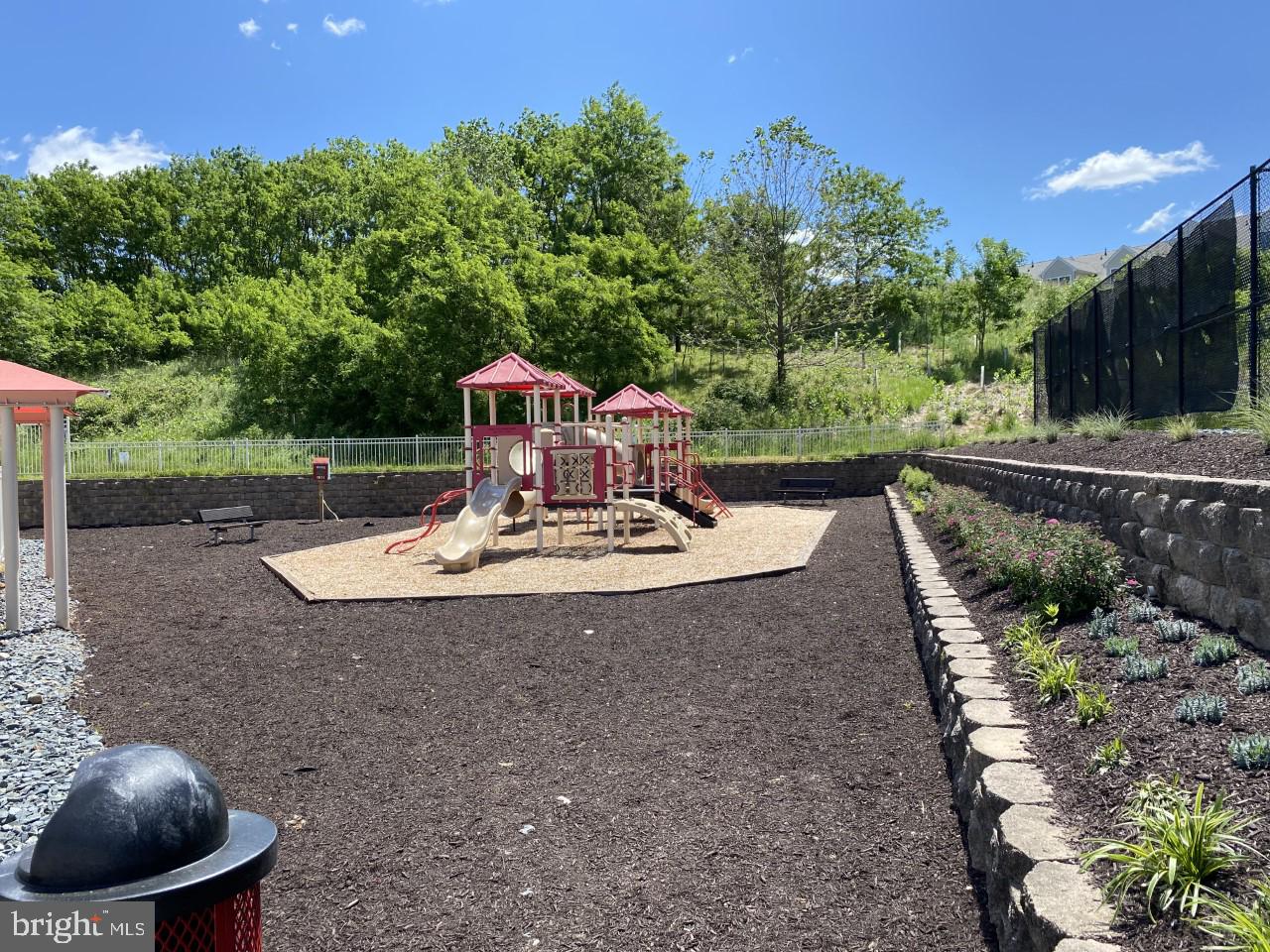 TAYLOR VILLAGE - Residential