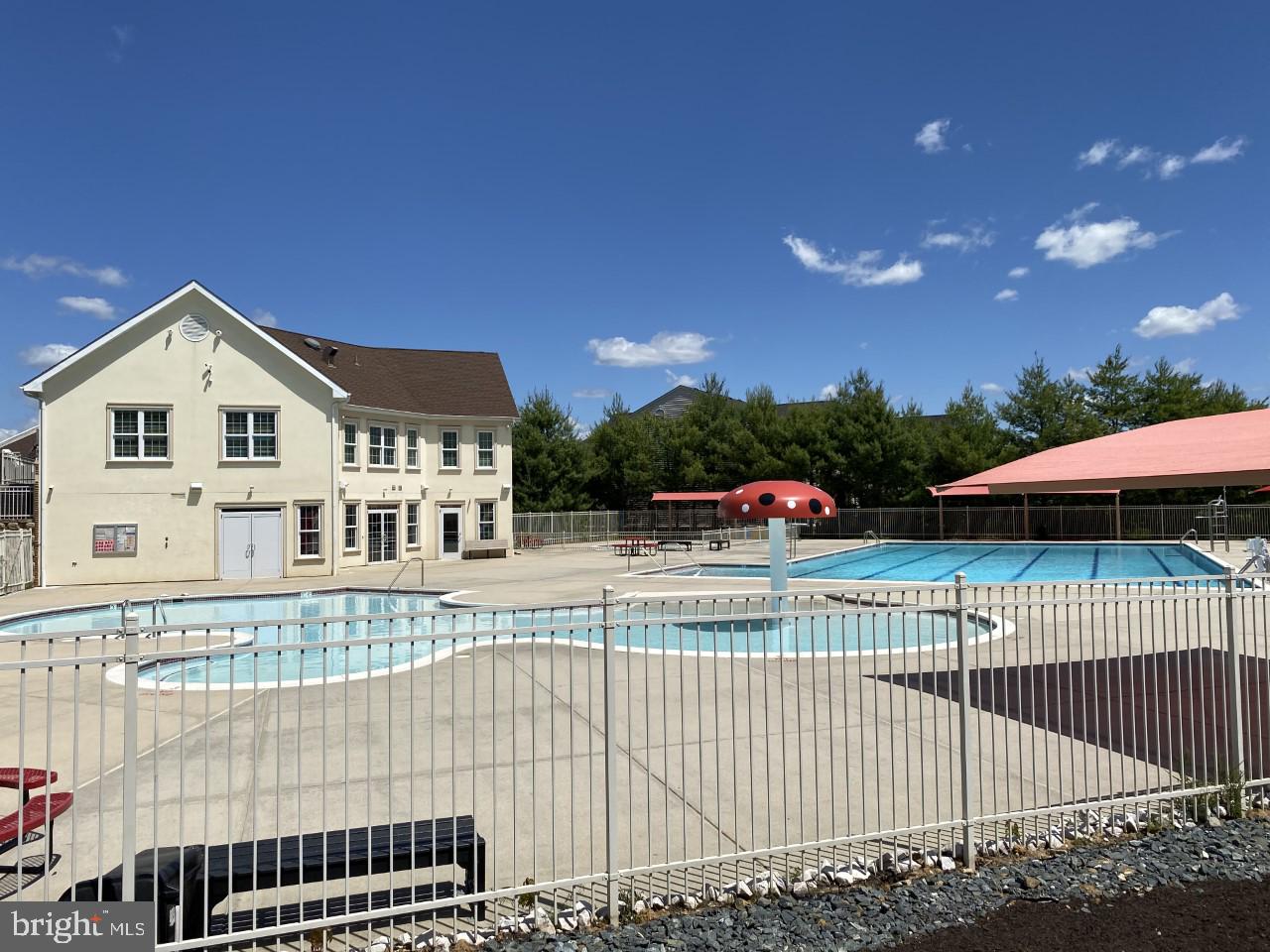 TAYLOR VILLAGE - Residential