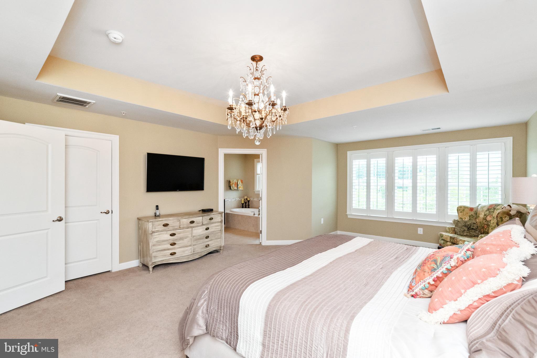 TAYLOR VILLAGE - Residential